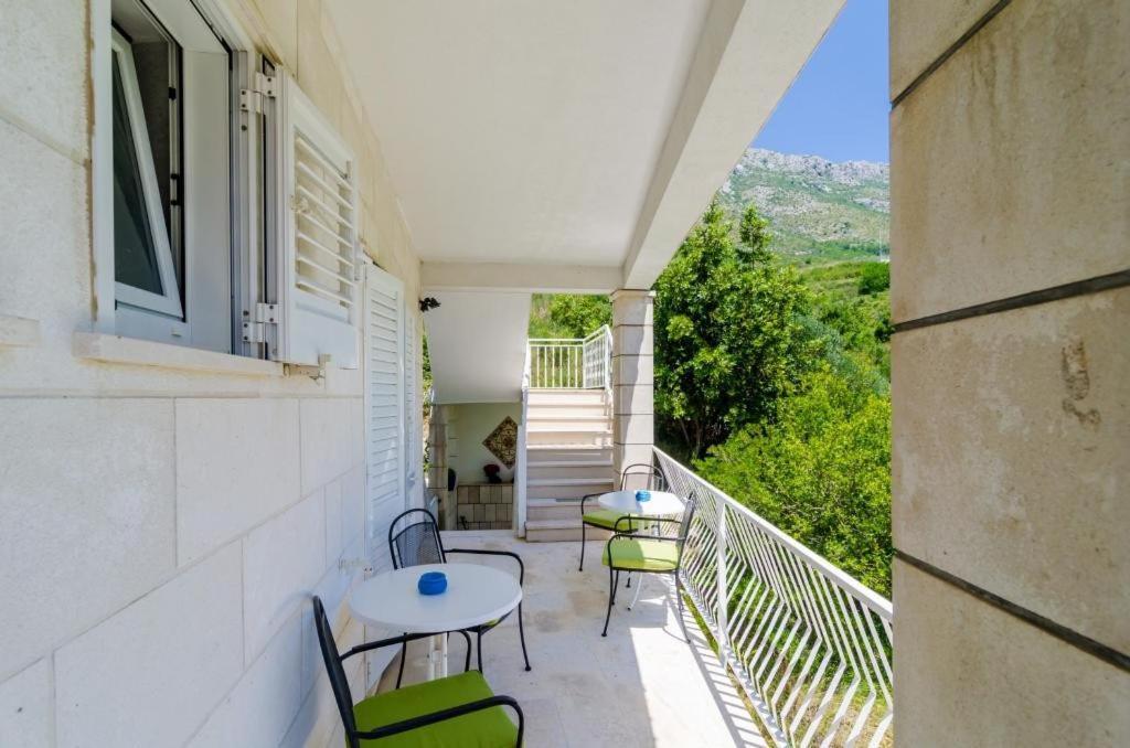 Apartments Peco Mokošica Екстериор снимка