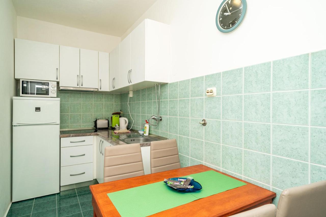 Apartments Peco Mokošica Екстериор снимка