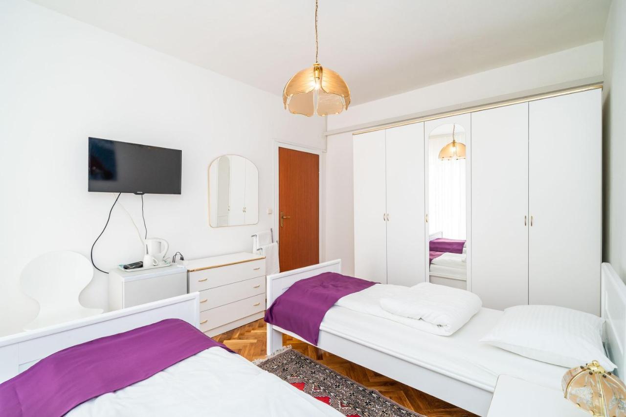 Apartments Peco Mokošica Екстериор снимка